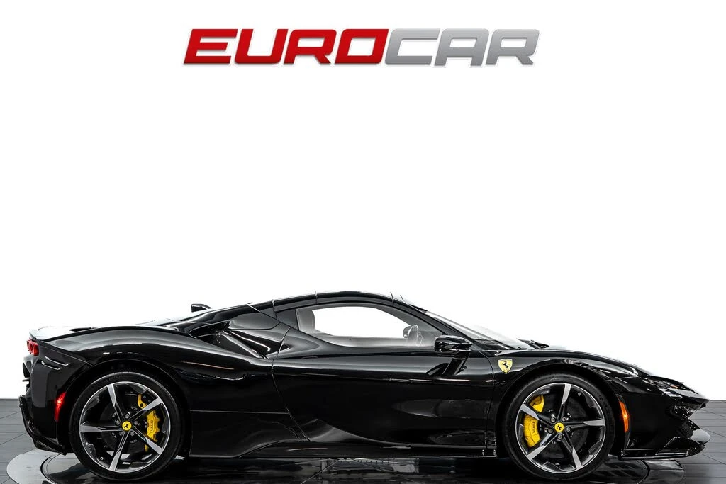 2023 Ferrari SF90 Spider - Image 8 of 31