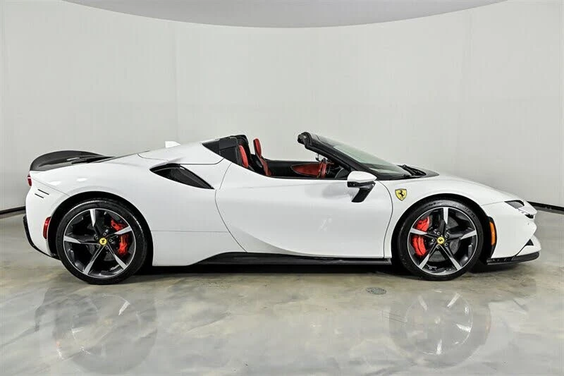 2023 Ferrari SF90 Spider - Image 10 of 31