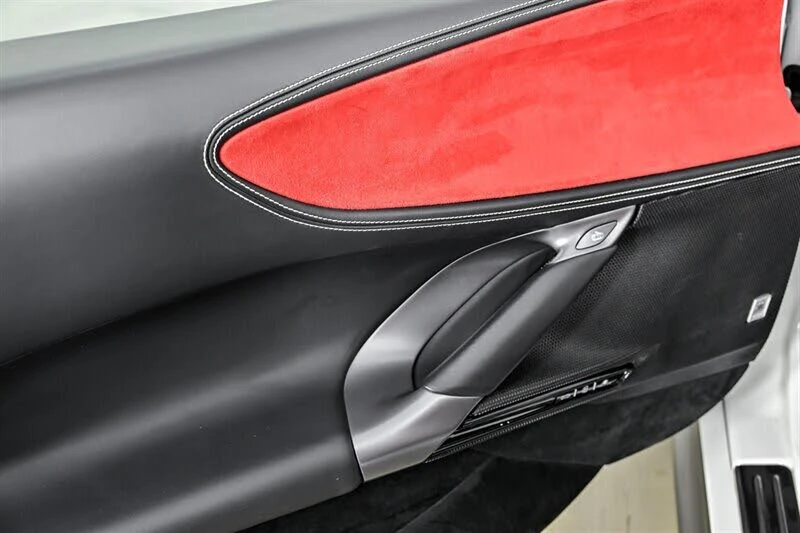 2023 Ferrari SF90 Spider - Image 19 of 31