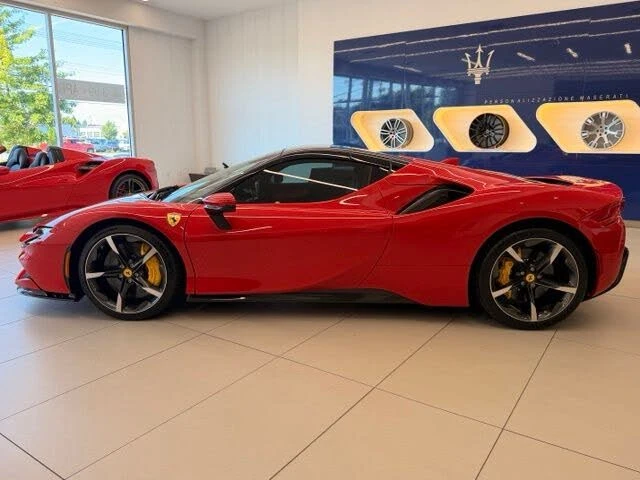 2023 Ferrari SF90 Spider - Image 14 of 31