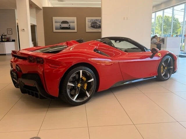 2023 Ferrari SF90 Spider - Image 7 of 31