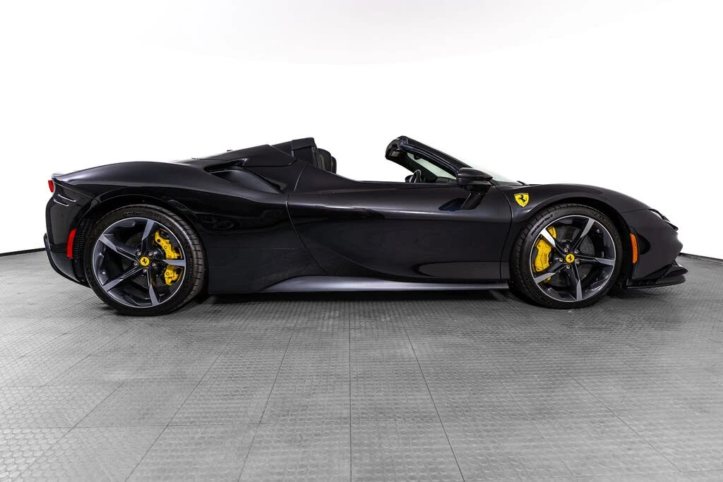 2023 Ferrari SF90 Spider - Image 6 of 31