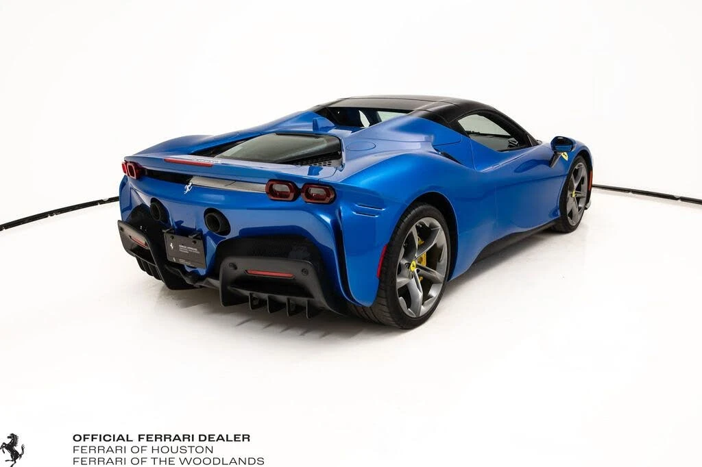 2023 Ferrari SF90 Spider - Image 28 of 31