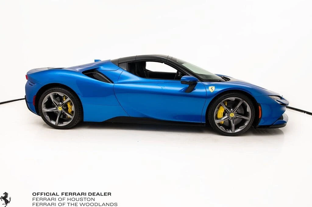 2023 Ferrari SF90 Spider - Image 26 of 31