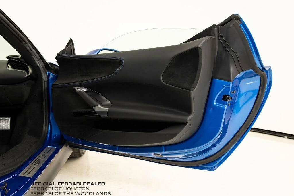 2023 Ferrari SF90 Spider - Image 23 of 31