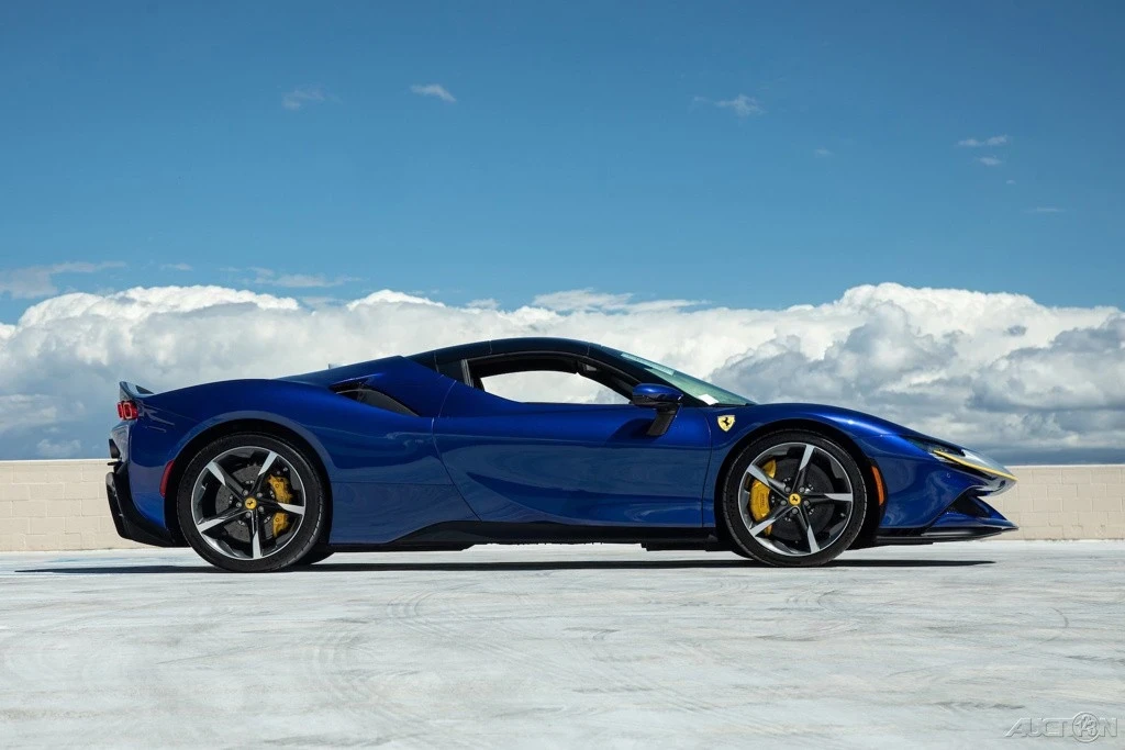 2023 Ferrari SF90 Spider - Image 18 of 21