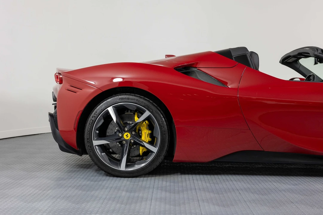 2023 Ferrari SF90 Spider - Image 14 of 31