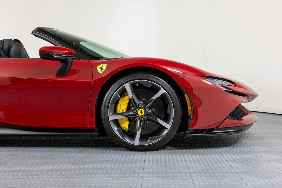 2023 Ferrari SF90 Spider - Image 15 of 31