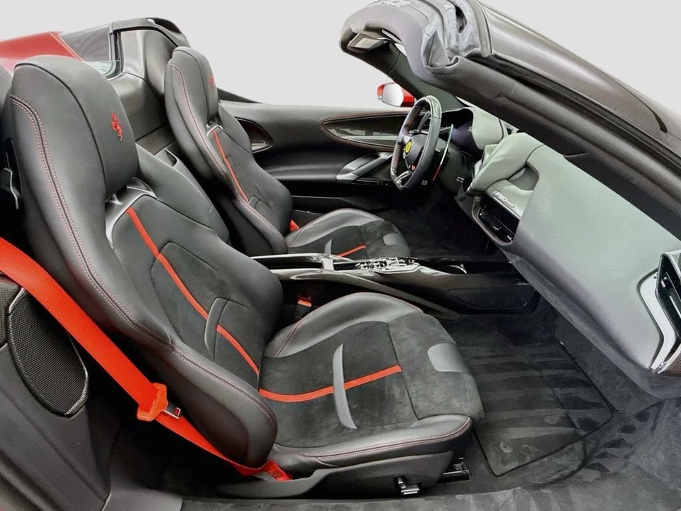 2023 Ferrari SF90 Spider - Image 27 of 31
