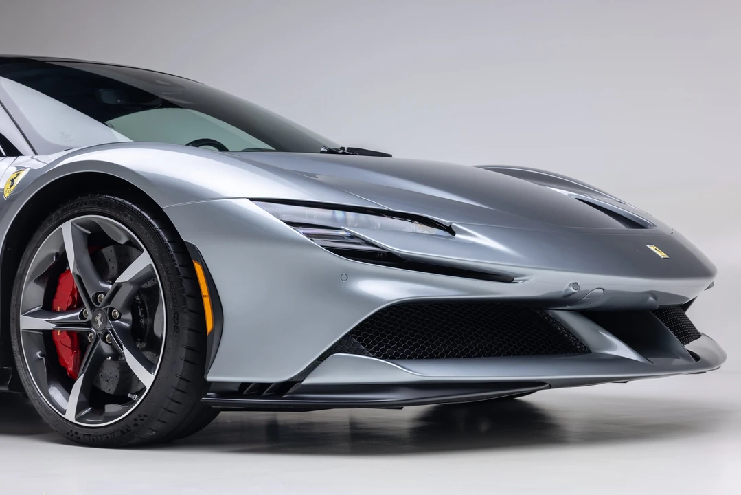 2023 Ferrari SF90 Spider - Image 16 of 31