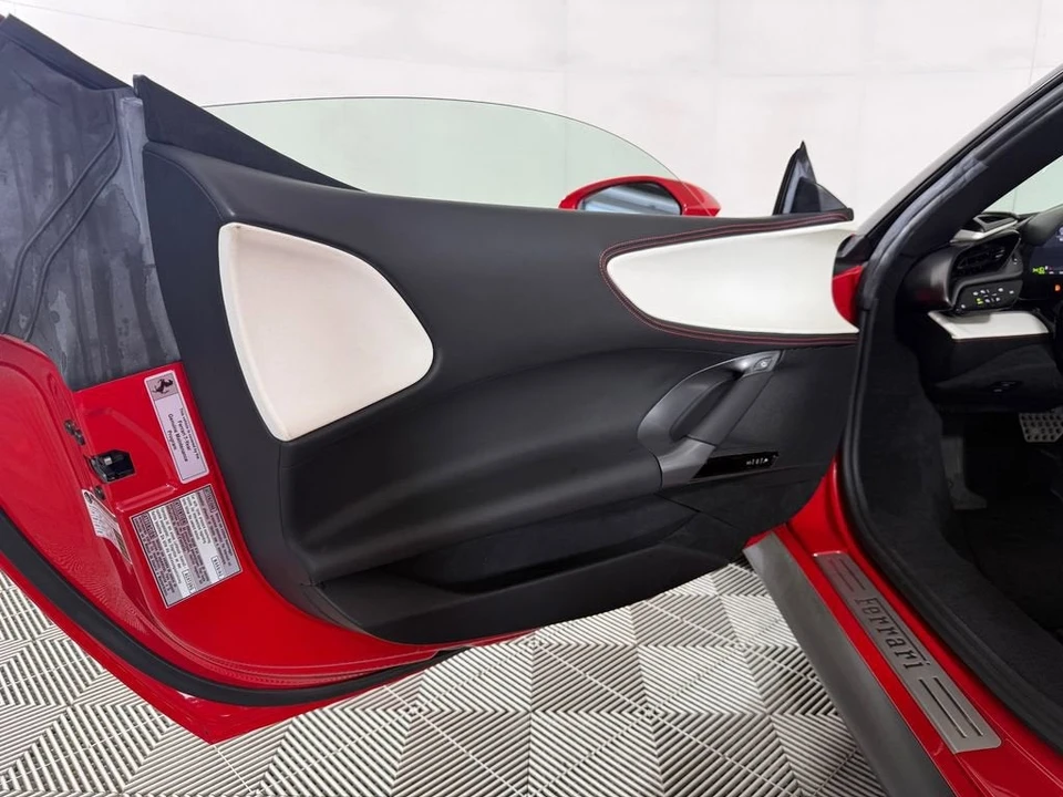 2023 Ferrari SF90 Spider - Image 19 of 27