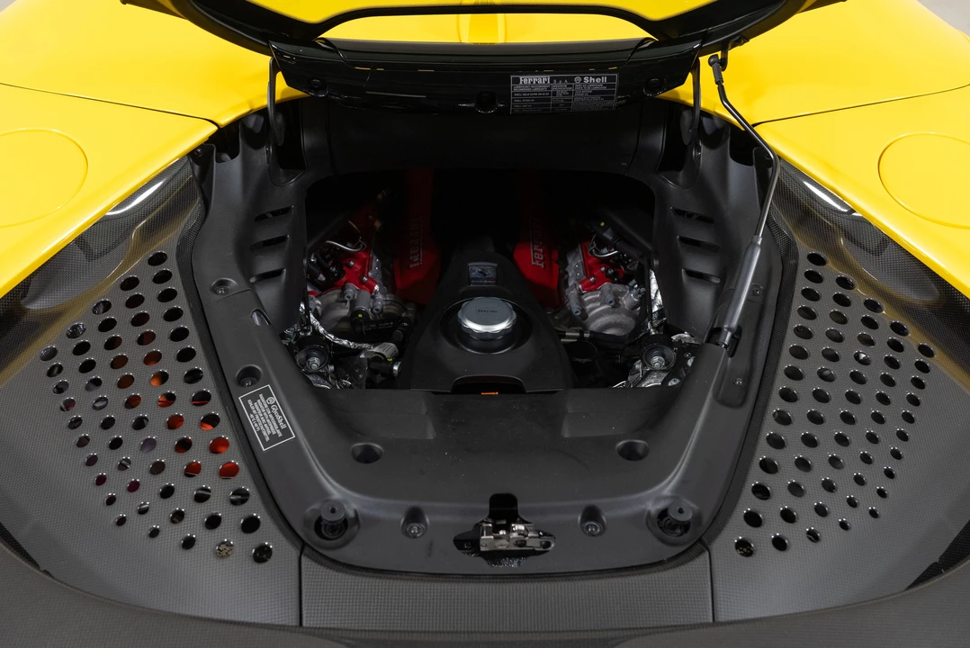 2023 Ferrari SF90 Spider - Image 27 of 31