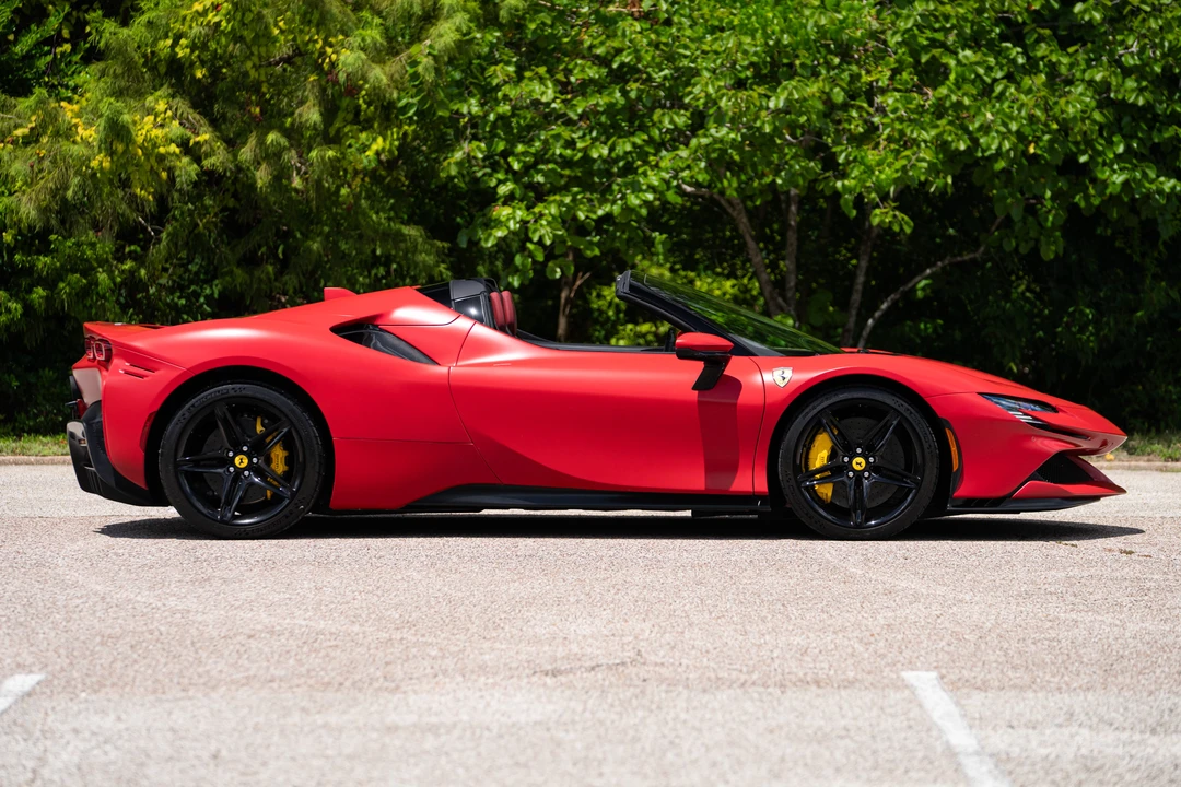 2023 Ferrari SF90 Spider - Image 22 of 31