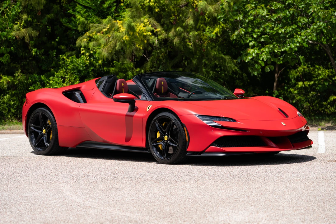 2023 Ferrari SF90 Spider - Image 17 of 31