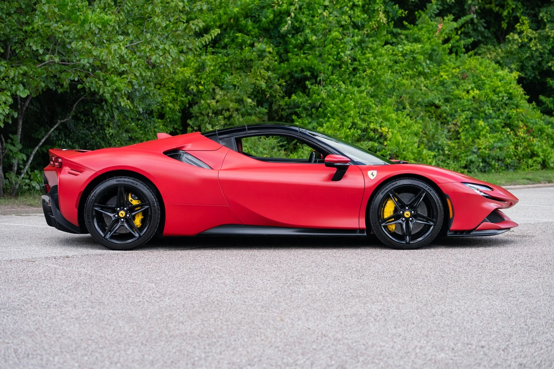 2023 Ferrari SF90 Spider - Image 26 of 31