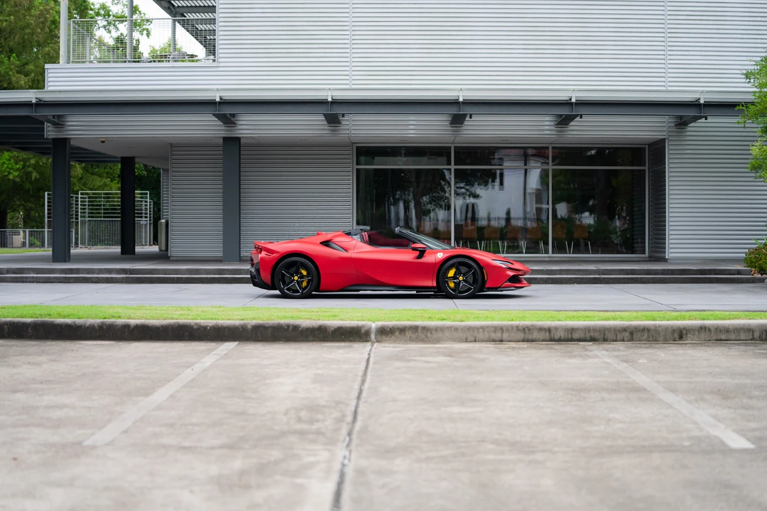 2023 Ferrari SF90 Spider - Image 25 of 31