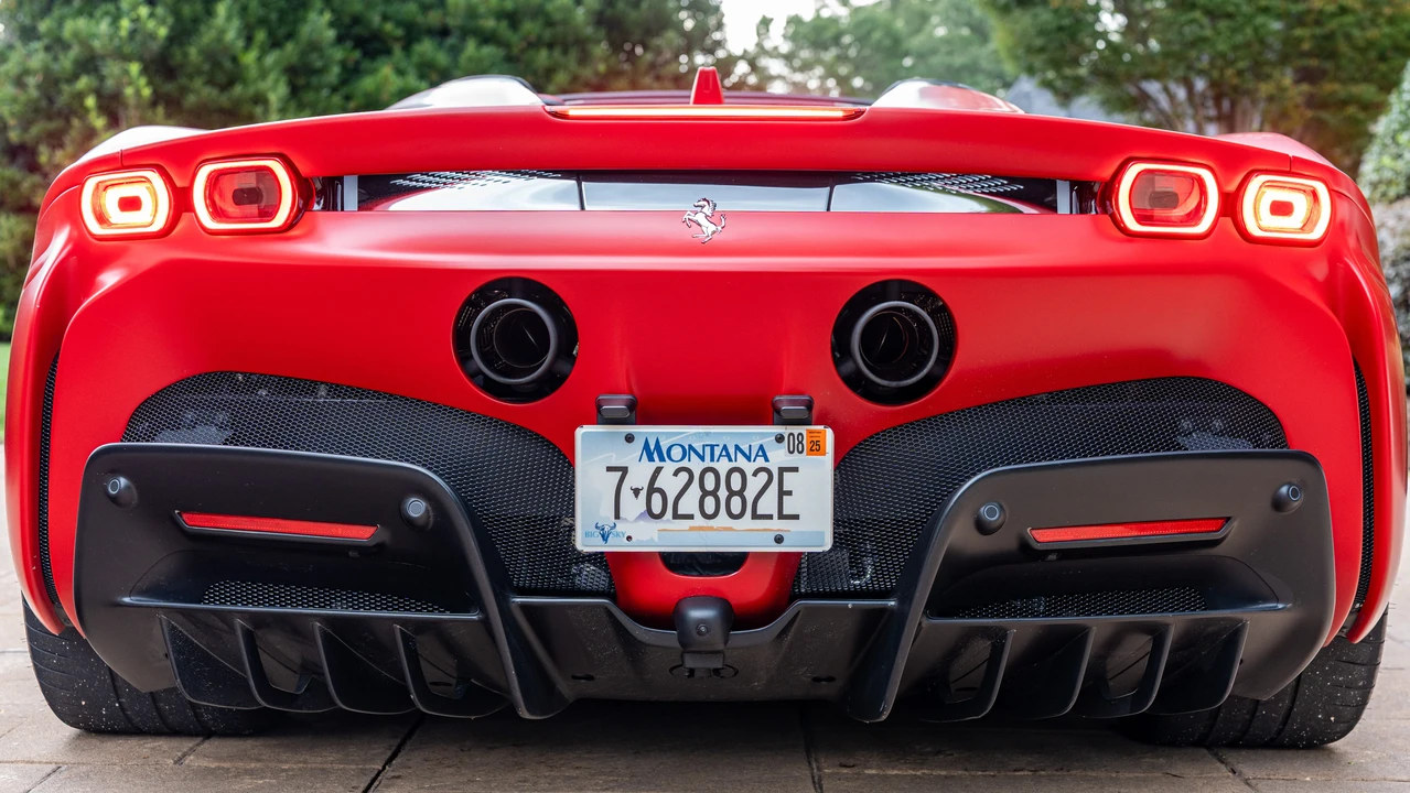 2023 Ferrari SF90 Spider - Image 26 of 31