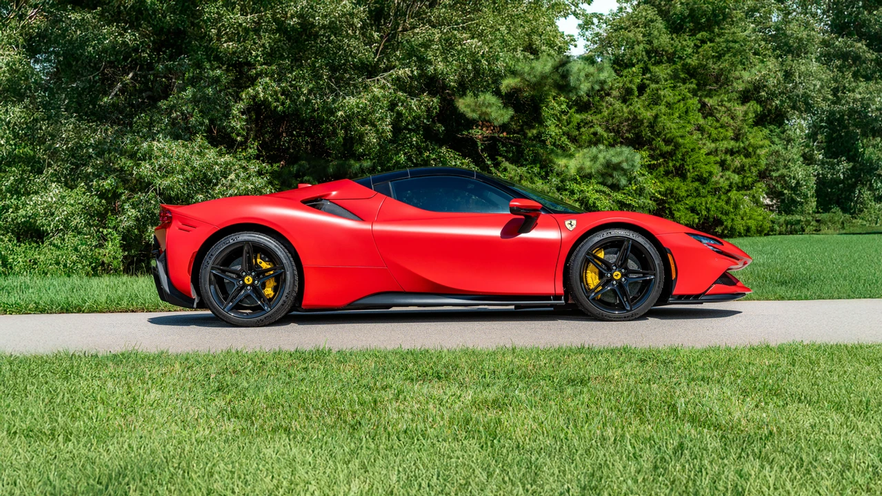 2023 Ferrari SF90 Spider - Image 4 of 31