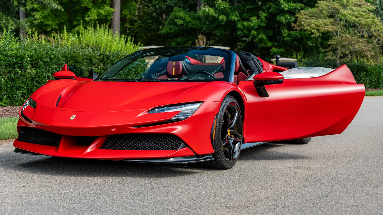 2023 Ferrari SF90 Spider - Image 18 of 31