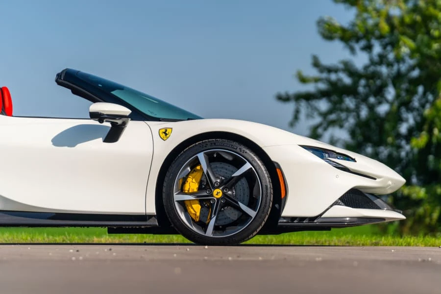 2023 Ferrari SF90 Spider - Image 25 of 31