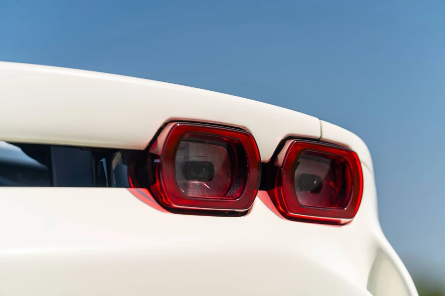 2023 Ferrari SF90 Spider - Image 19 of 31