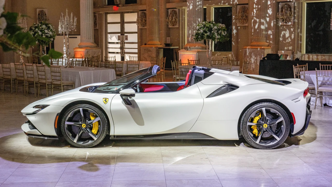 2023 Ferrari SF90 Spider - Image 7 of 31