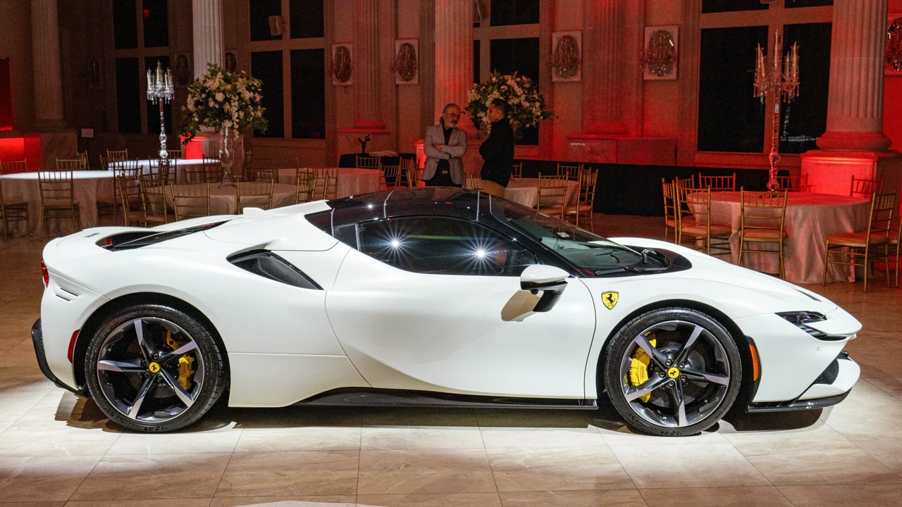 2023 Ferrari SF90 Spider - Image 11 of 31
