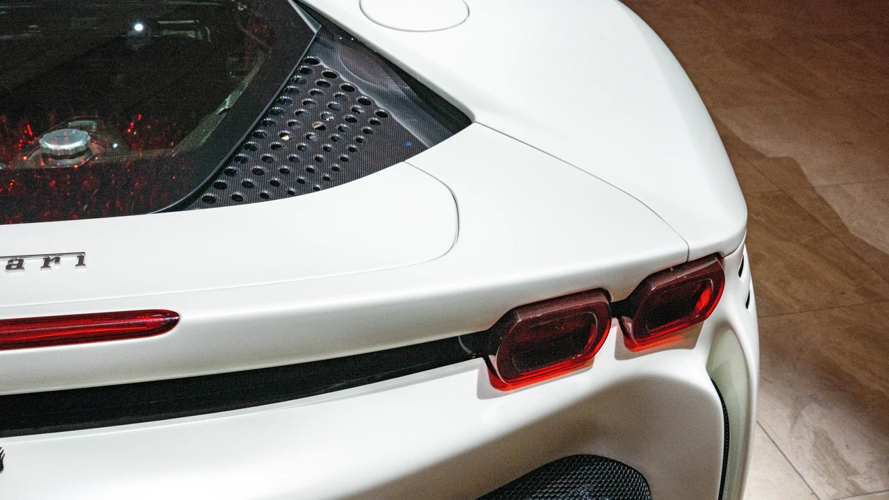 2023 Ferrari SF90 Spider - Image 30 of 31
