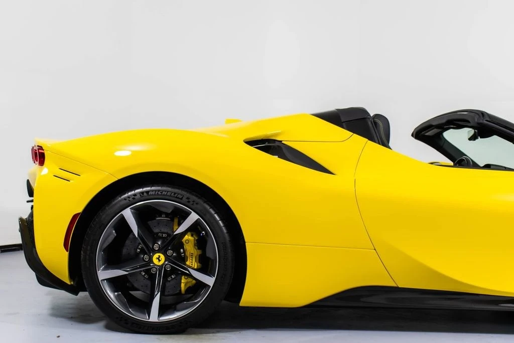 2023 Ferrari SF90 Spider - Image 19 of 31