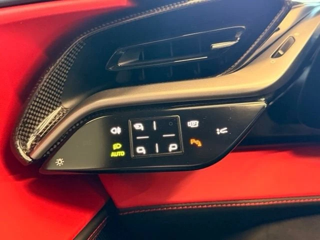 2023 Ferrari SF90 Spider - Image 28 of 31