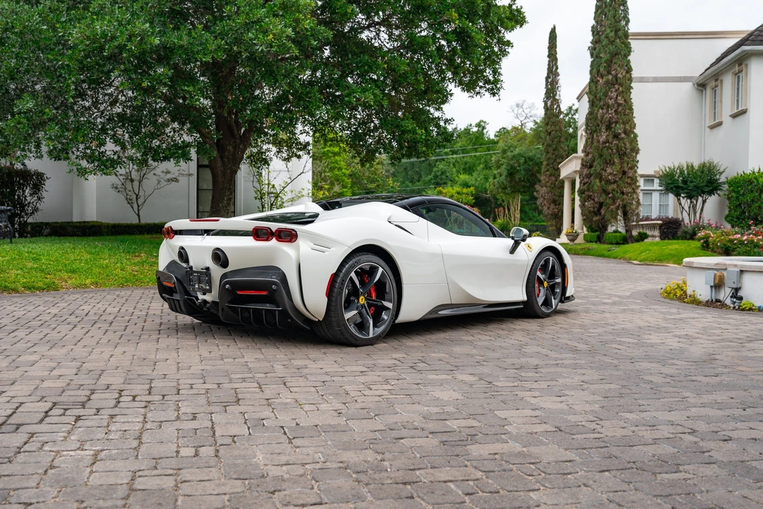 2023 Ferrari SF90 Spider - Image 13 of 31