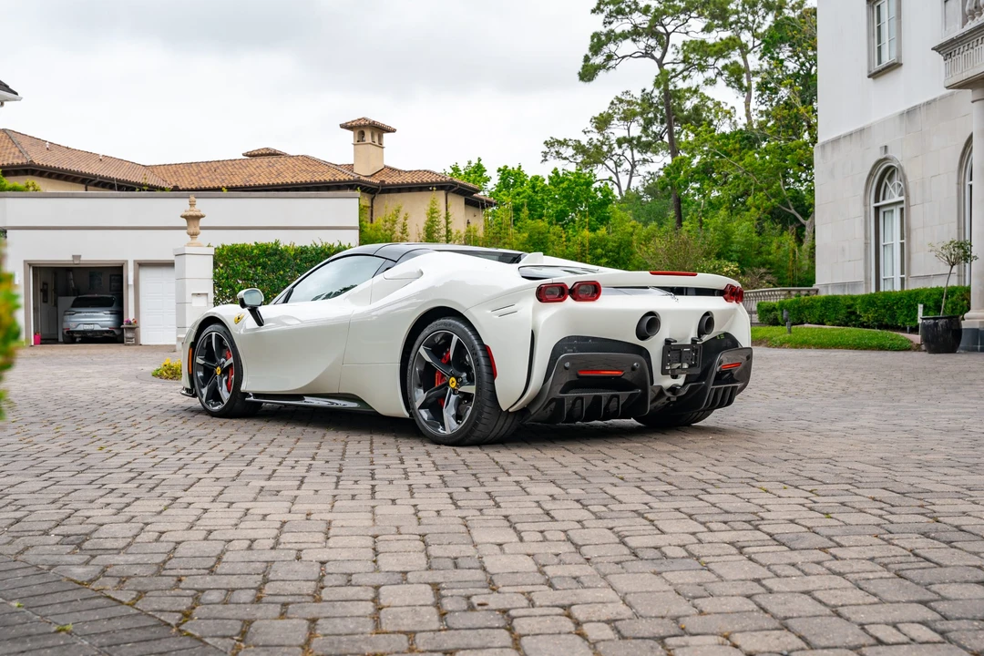 2023 Ferrari SF90 Spider - Image 18 of 31