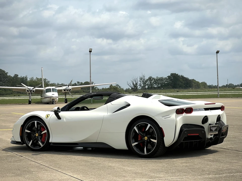 2023 Ferrari SF90 Spider - Image 13 of 31