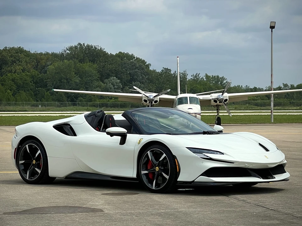 2023 Ferrari SF90 Spider - Image 10 of 31