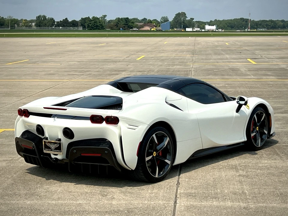 2023 Ferrari SF90 Spider - Image 21 of 31