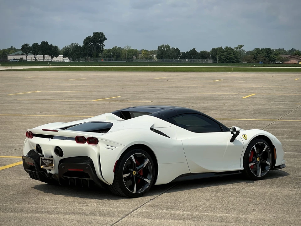 2023 Ferrari SF90 Spider - Image 20 of 31