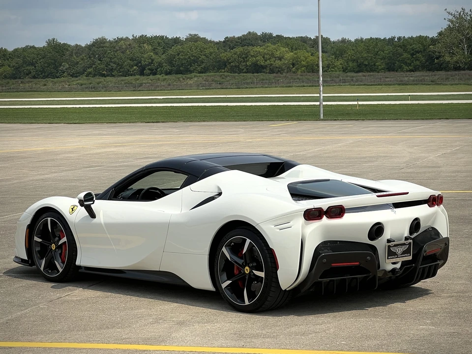 2023 Ferrari SF90 Spider - Image 24 of 31