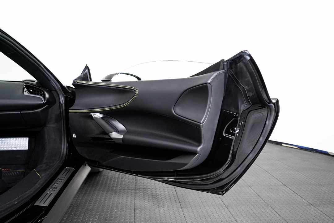 2023 Ferrari SF90 Spider - Image 28 of 31