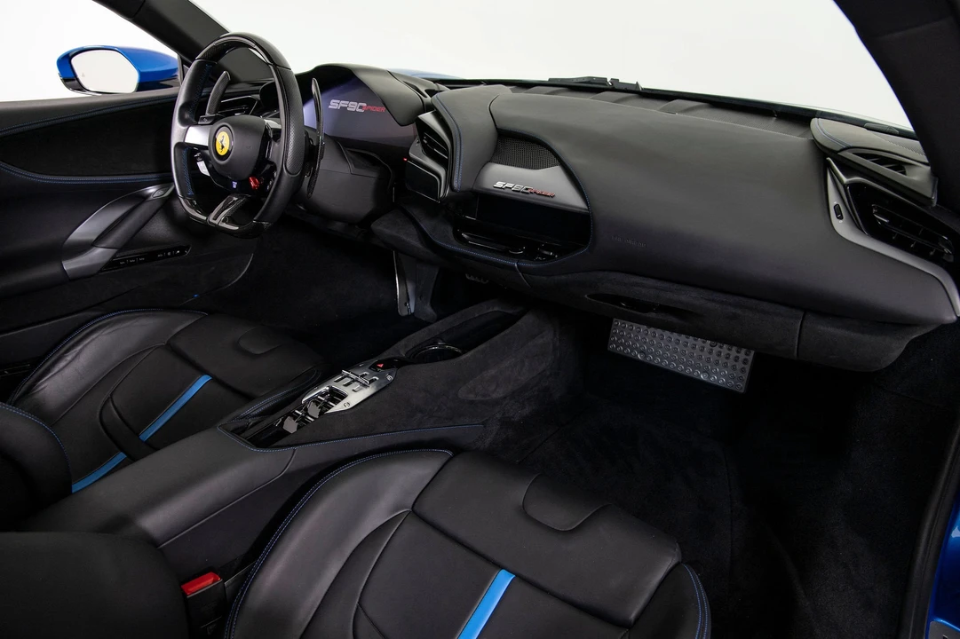 2023 Ferrari SF90 Spider - Image 17 of 31