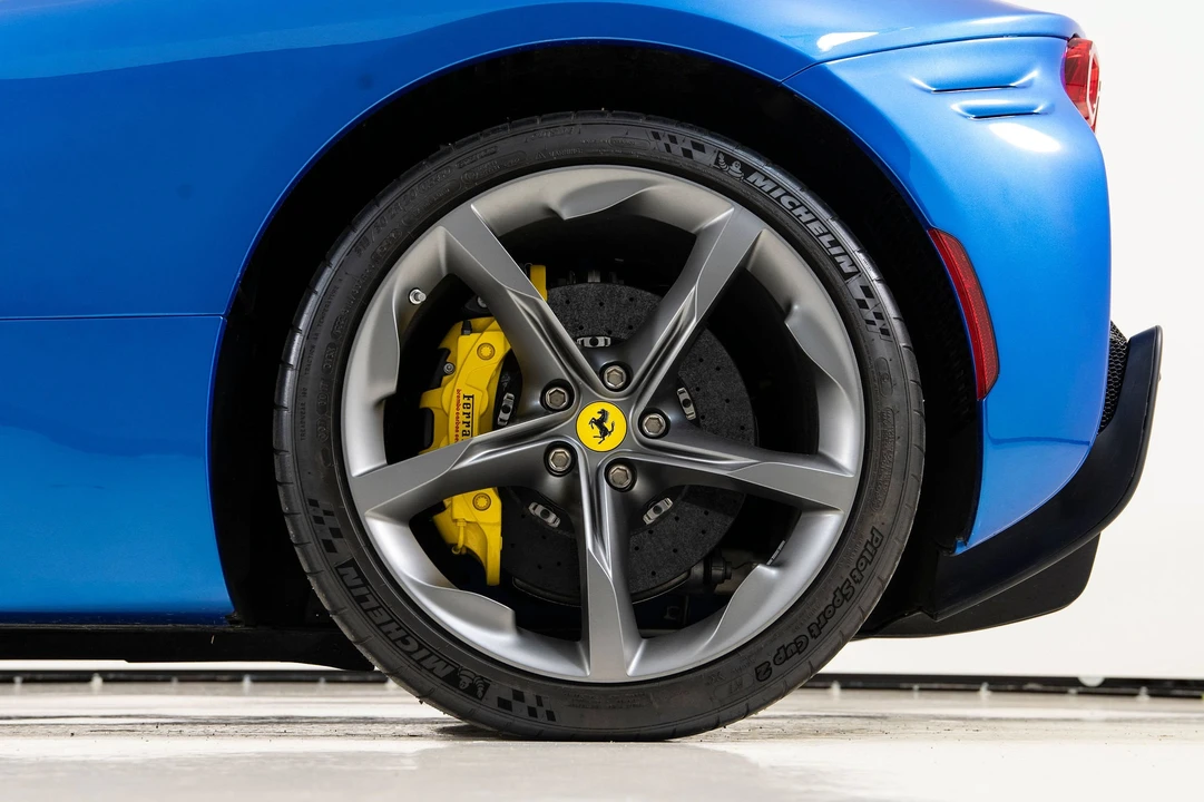 2023 Ferrari SF90 Spider - Image 19 of 31