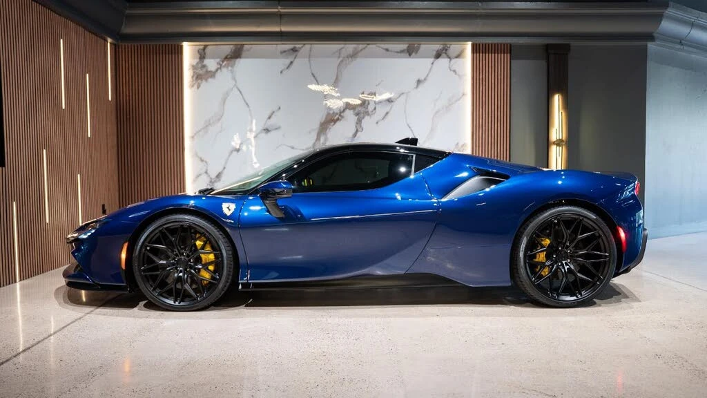 2023 Ferrari SF90 Stradale - Image 9 of 31