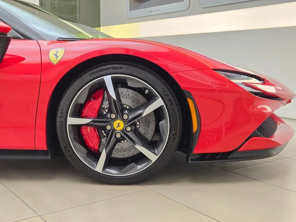 2023 Ferrari SF90 Stradale - Image 8 of 31
