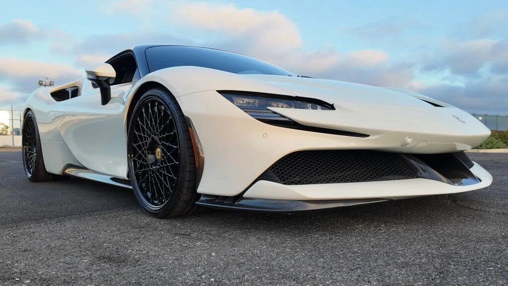 2023 Ferrari SF90 Stradale - Image 3 of 31