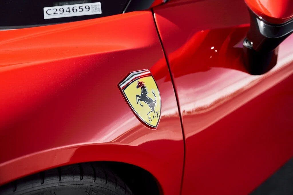 2023 Ferrari SF90 Stradale - Image 8 of 31