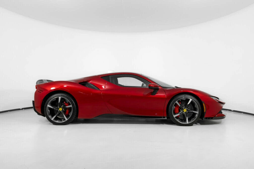 2023 Ferrari SF90 Stradale - Image 10 of 31