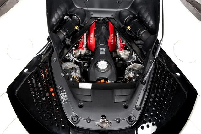 2023 Ferrari SF90 Stradale - Image 9 of 31