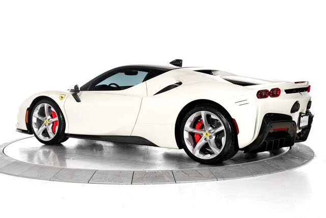 2023 Ferrari SF90 Stradale - Image 7 of 31