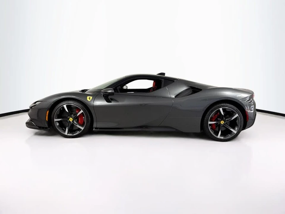 2023 Ferrari SF90 Stradale - Image 4 of 7