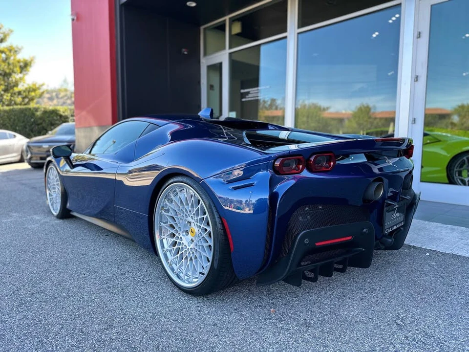 2023 Ferrari SF90 Stradale - Image 8 of 29