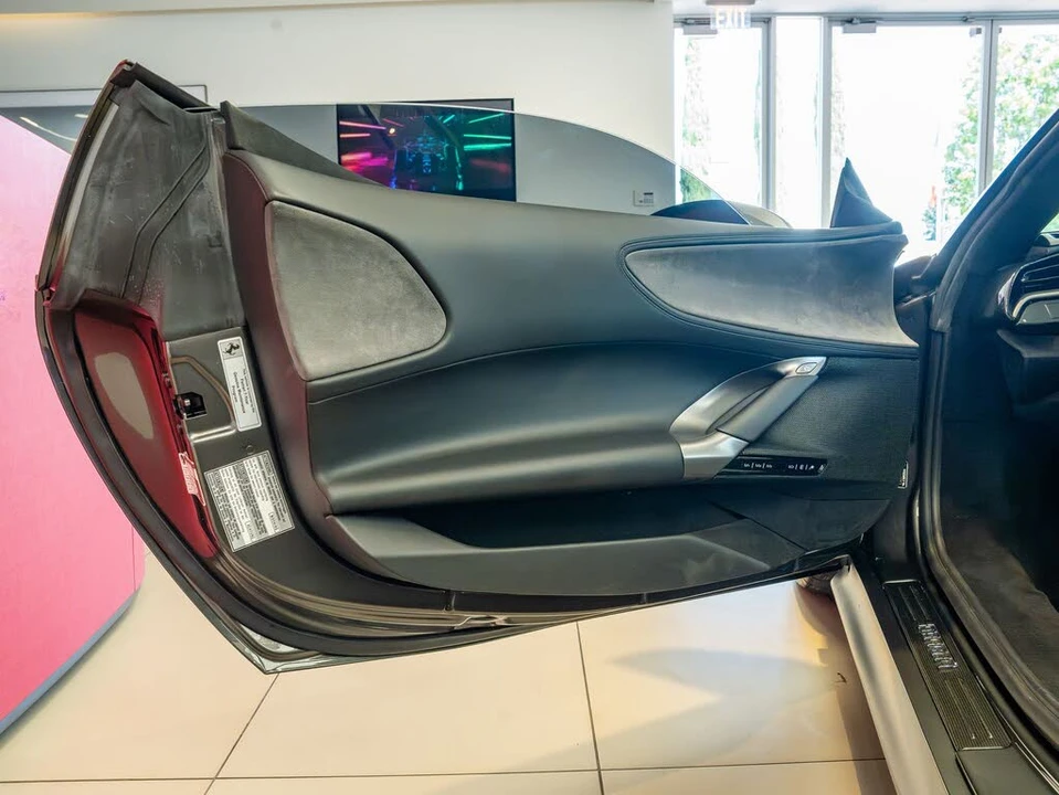 2023 Ferrari SF90 Stradale - Image 8 of 25